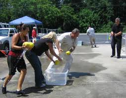 Funny Holi Party Games : Wet Sponge Relay