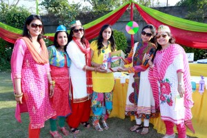 holi party games gifts