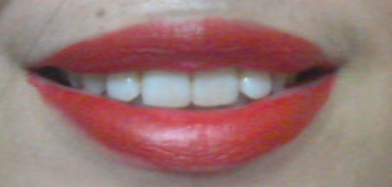 maybellne ultimate red