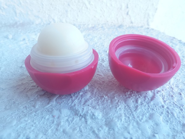 Organic Harvest Lip balm Review: Natural Is Best