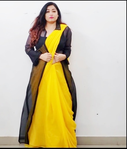 DIY : Long Shrug with kurti/Crop top || Reuse Saree into Long Kurti With  Shrug - YouTube